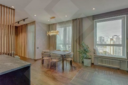 Продается 4-комн. квартира, 103 м²