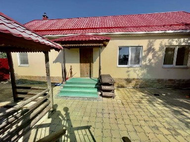 Краснодарский край, Темрюкский район, Ахтанизовское с/пос, Пересыпь поселок, ул. Лиманная, 2/3