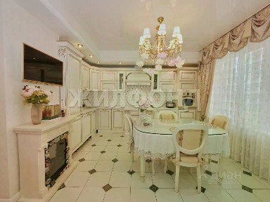Продается 3-комн. квартира, 107,9 м²