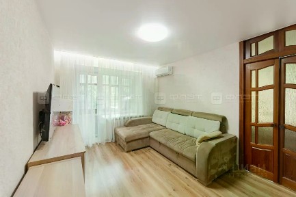 Продается 3-комн. квартира, 53 м²