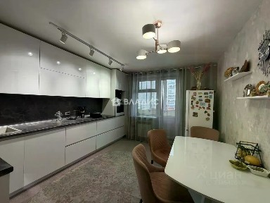 Продается 2-комн. квартира, 57,7 м²