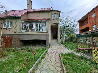 Сдается 2-этажный дом, 120 м²