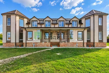 Продается 2-этажный дом, 280,3 м²