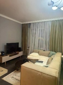 Продается 4-этажный таунхаус, 243 м²