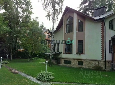 Сдается 3-этажный дом, 400 м²