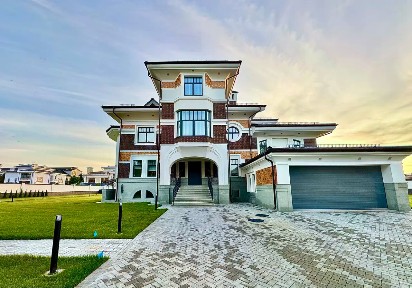 Сдается 3-этажный дом, 970 м²