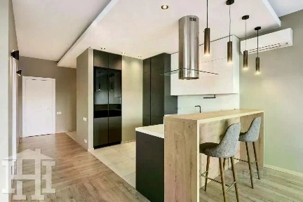 Продаются 3-комн. апартаменты, 90 м²