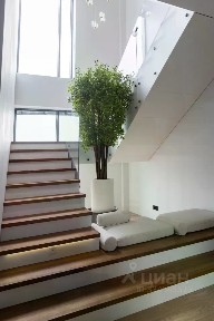 Продается многокомнатная квартира, 280 м²