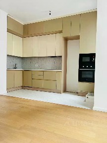 Продается 3-комн. квартира, 95 м²