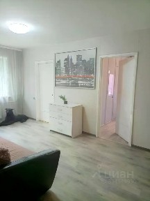Продается 3-комн. квартира, 46,9 м²