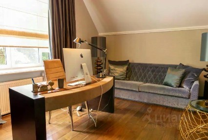 Продается 2-этажный дом, 430 м²