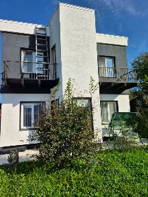 Продается 2-этажный дом, 144 м²