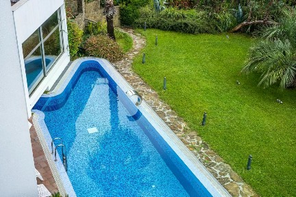 Сдается 2-этажный коттедж, 450 м²