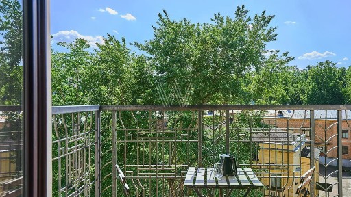 Продается 4-комн. квартира, 158 м²