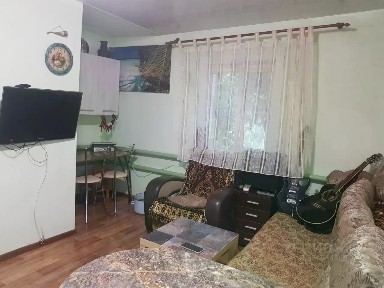 Продается 0,5 часть 1-этажного дома, 56 м²