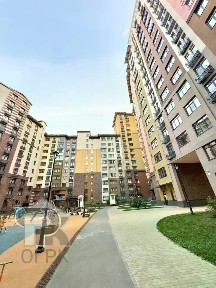 Продается 2-комн. квартира, 63 м²