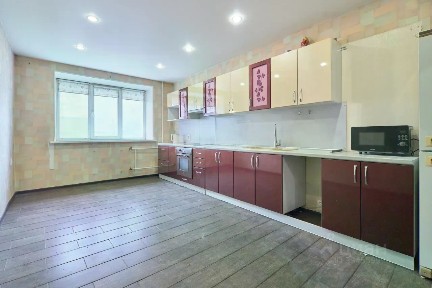 Продается 3-комн. квартира, 67,7 м²