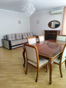 Сдается 2-комн. квартира, 98 м²