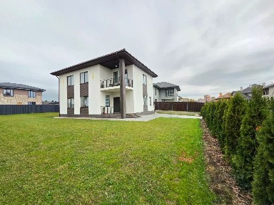Продается 2-этажный дом, 200 м²