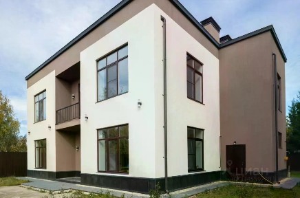 Продается 2-этажный дом, 500 м²