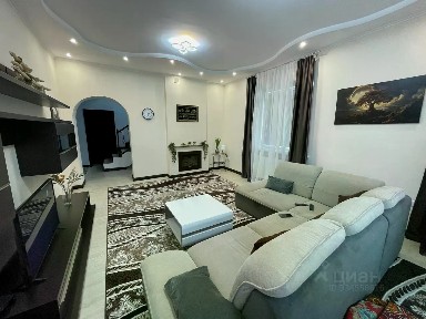 Продается 2-этажный дом, 230 м²
