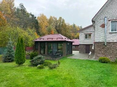 Продается 2-этажный коттедж, 274 м²