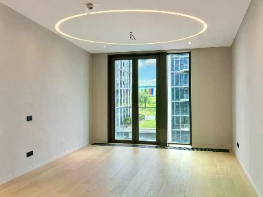 Продается 4-комн. квартира, 135 м²