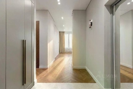 Продается 4-комн. квартира, 95 м²