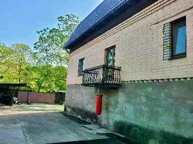 Продается 3-этажный коттедж, 298,6 м²