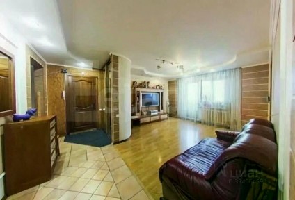 Продается 4-комн. квартира, 138 м²