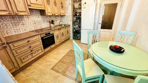 Продается 3-комн. квартира, 81 м²