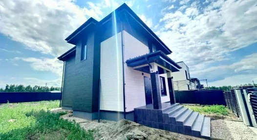 Продается 2-этажный дом, 200 м²
