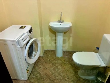 Сдается 2-комн. квартира, 65 м²