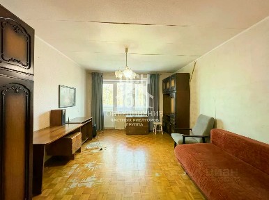Продается 4-комн. квартира, 77 м²