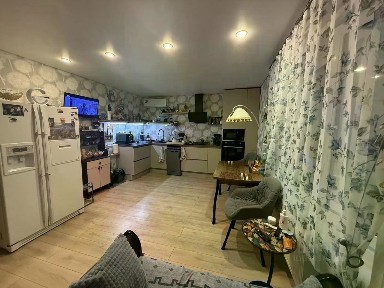 Продается 3-этажный дом, 208 м²