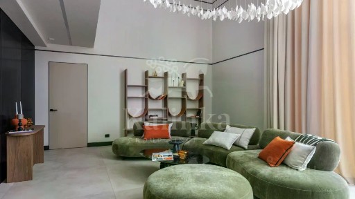 Продается 2-этажный дом, 540 м²