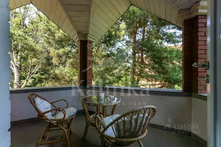 Продается 2-этажный дом, 310 м²
