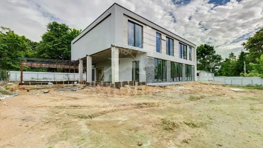 Продается 2-этажный дом, 500 м²