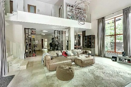 Продается 2-этажный дом, 320 м²