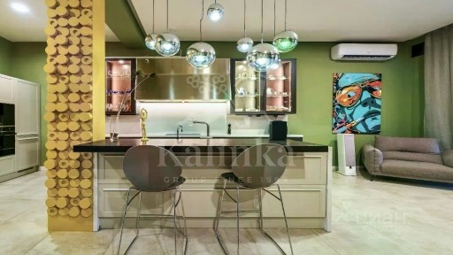 Продается 3-этажный таунхаус, 360 м²