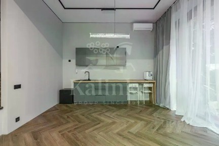 Продается 3-этажный таунхаус, 168,6 м²