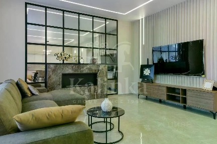 Продается 2-этажный дом, 241,1 м²