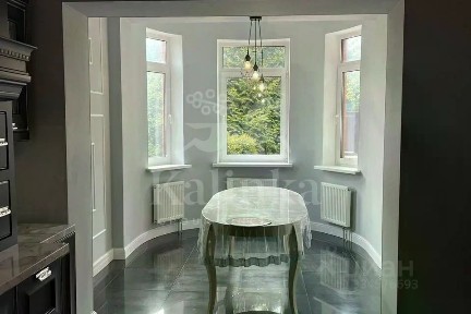 Продается 2-этажный дом, 300 м²