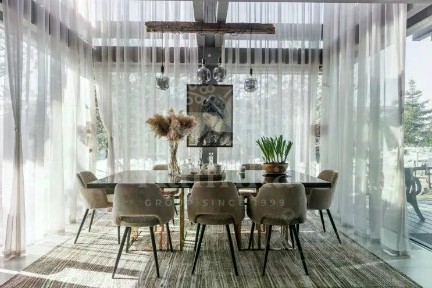 Продается 2-этажный дом, 410 м²
