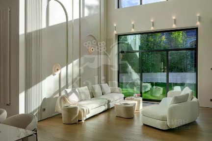Продается 2-этажный дом, 624 м²