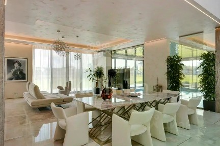 Продается 2-этажный дом, 1 500 м²