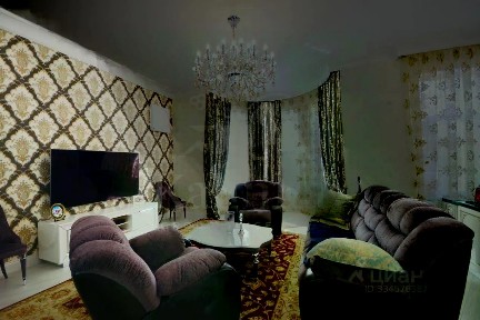 Продается 3-этажный таунхаус, 375 м²