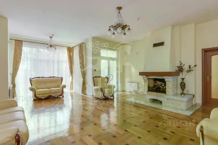 Продается 2-этажный дом, 720 м²