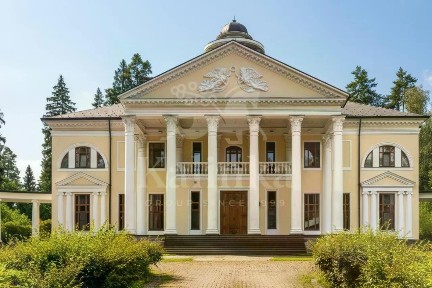 Продается 4-этажный дом, 2 000 м²