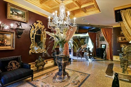 Продается 2-этажный дом, 1 200 м²